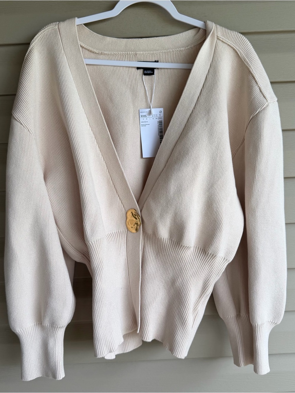 Urban Revivo Cream V-Neck Cinched Waist Sweater Gold Button Size US 14 NWT